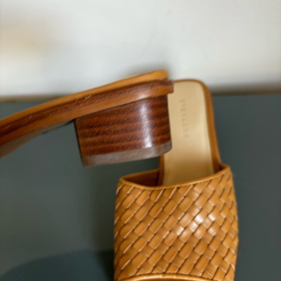 Everlane Block Heel Slides Tan Leather Woven 6.5.  Almost like new. Well made. - Picture 8 of 16